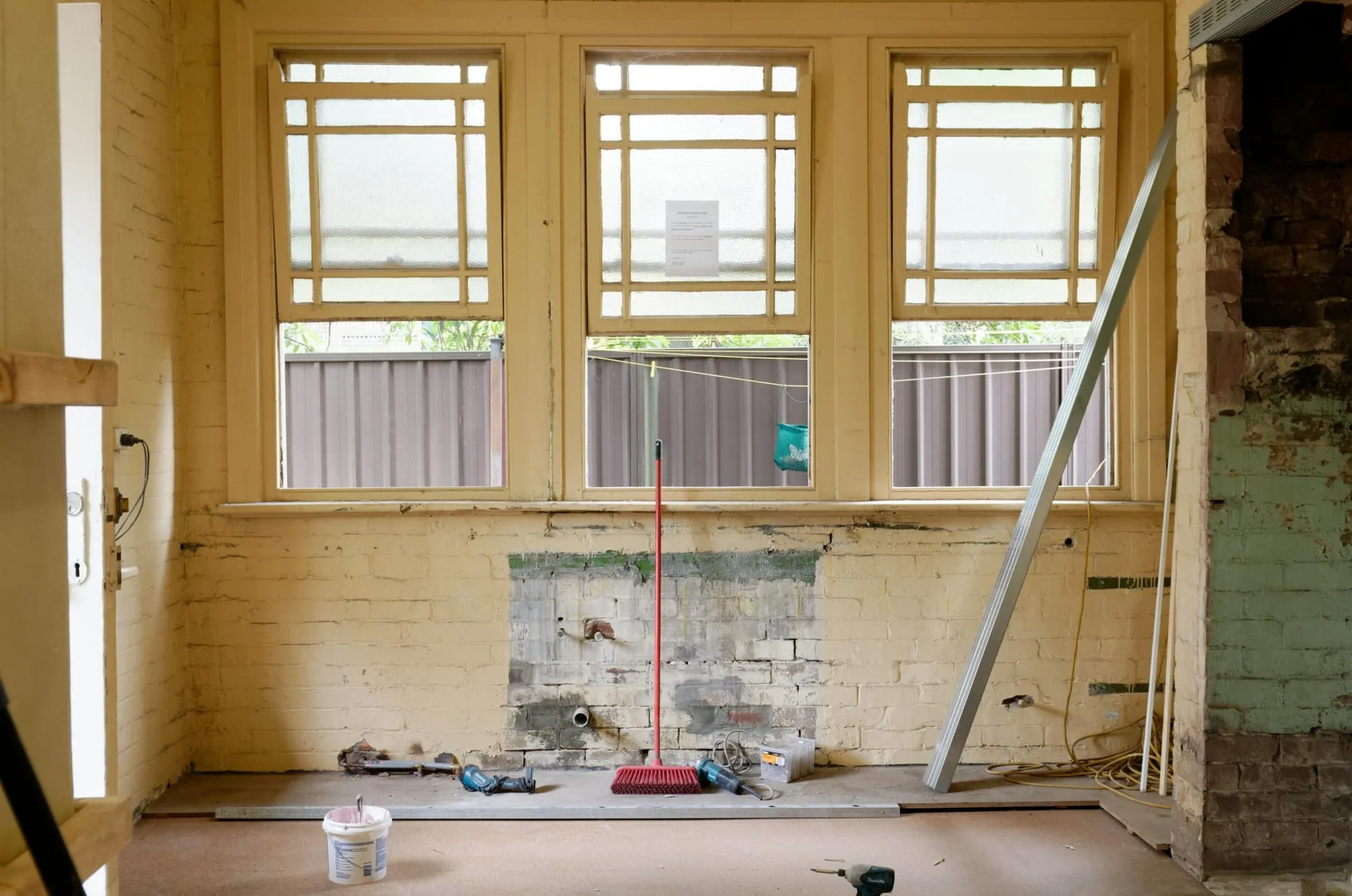 renovierungsbedürftige Wohnung