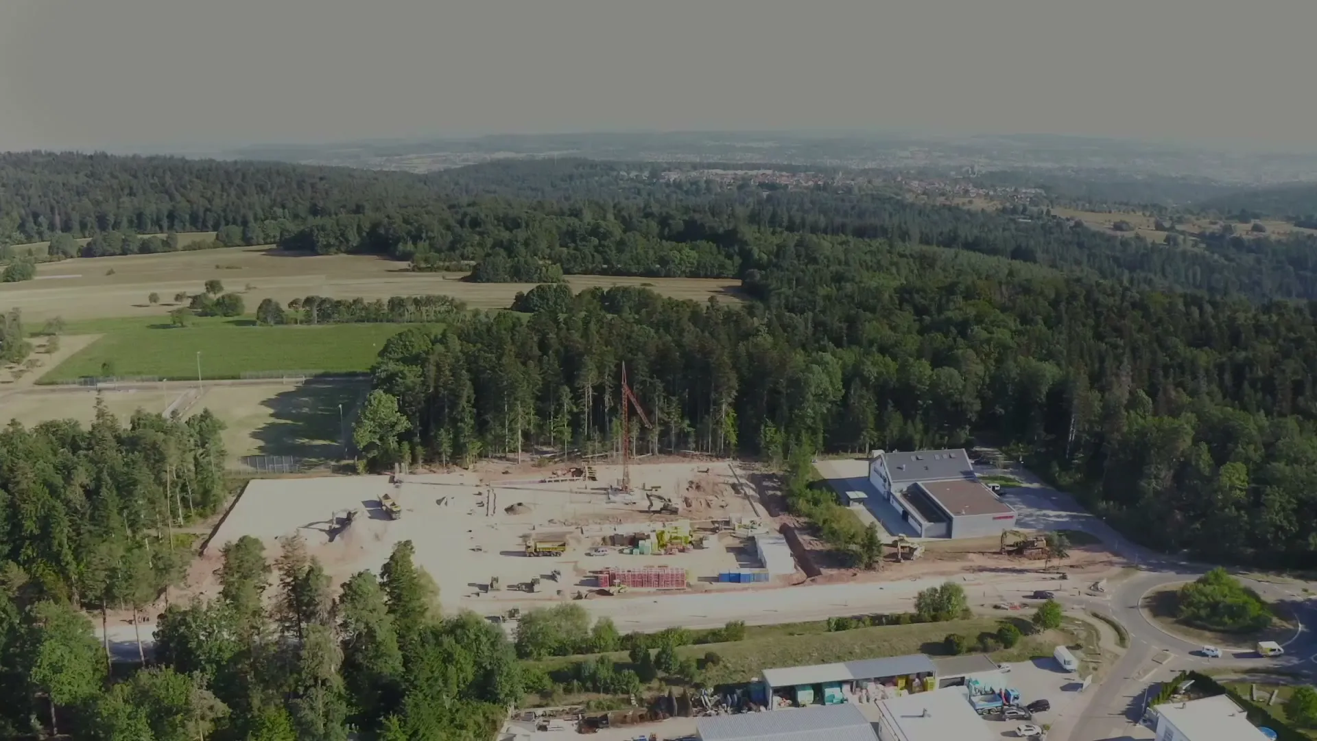 Luftbild eines Baugebiets im Nordschwarzwald bei Pforzheim